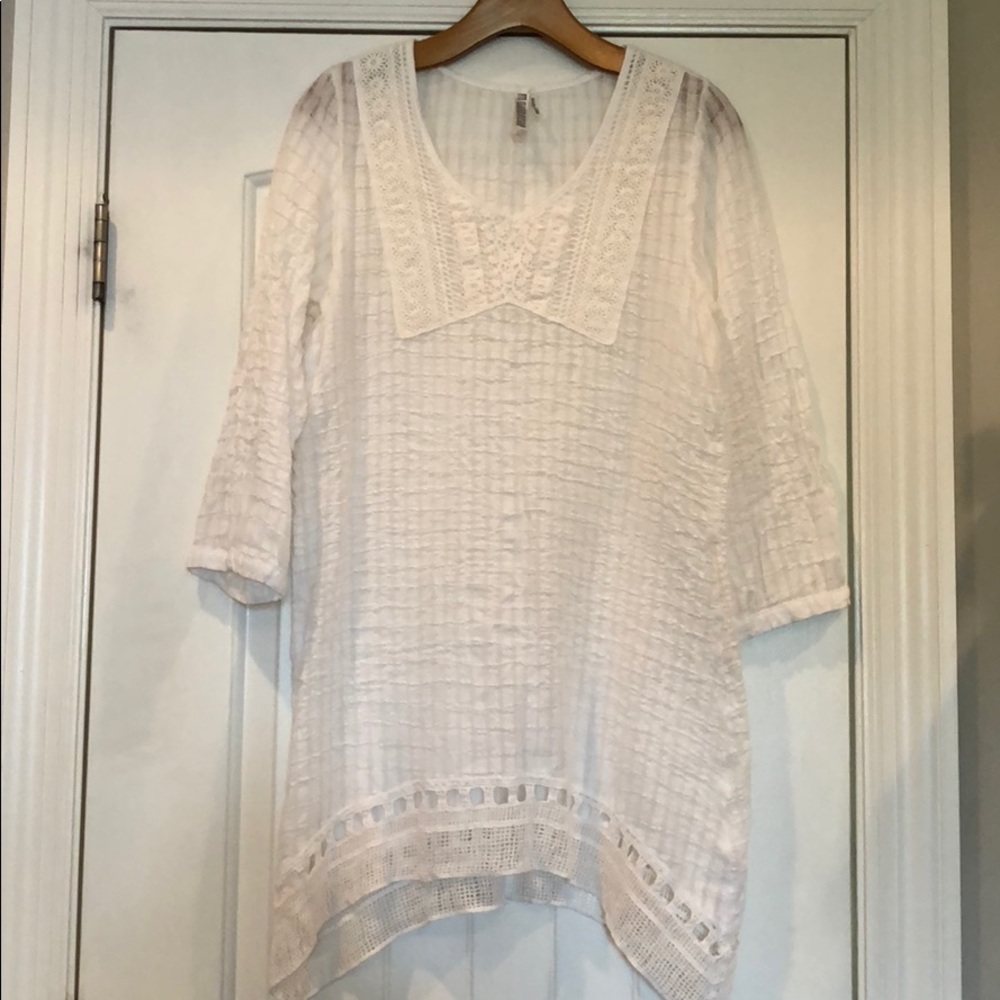 Like New White Tunic Beach Coverup